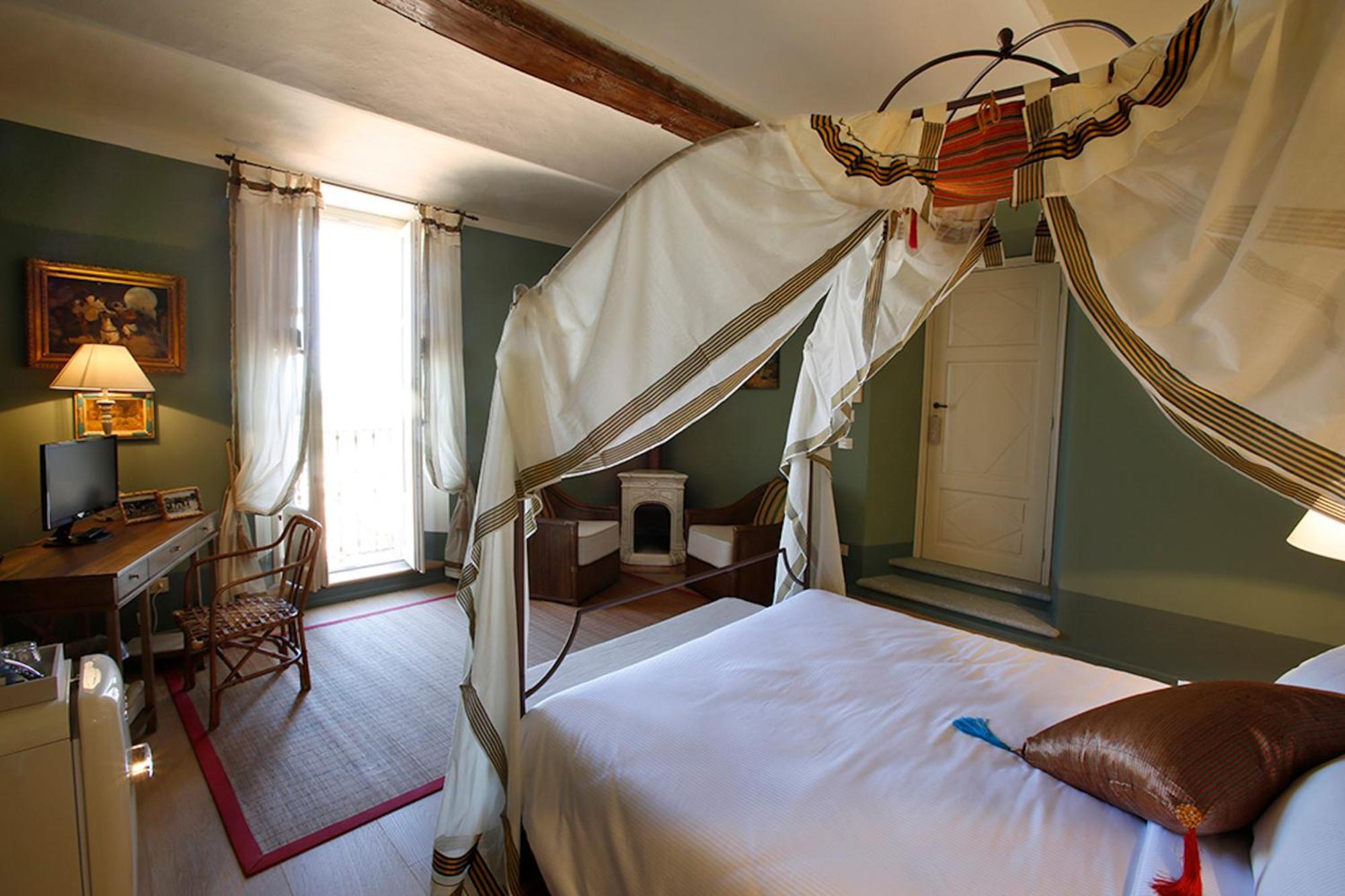 Grazzano Badoglio Relais Di Tenuta Santa Caterina B&B חדר תמונה