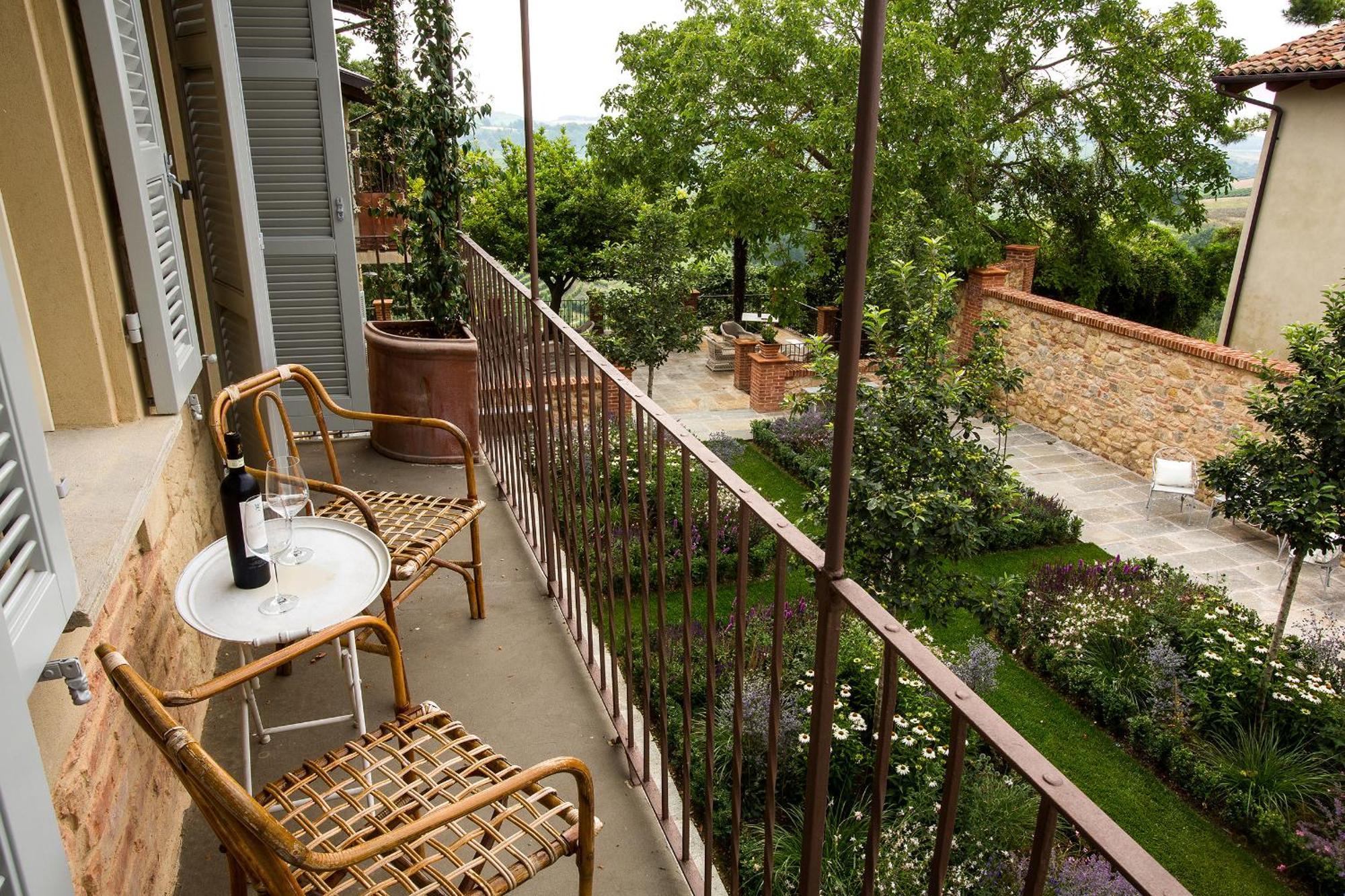 Grazzano Badoglio Relais Di Tenuta Santa Caterina B&B חדר תמונה