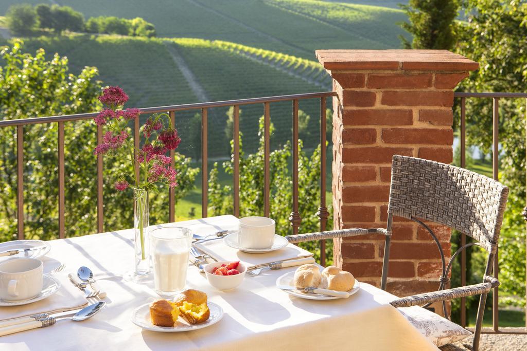 Grazzano Badoglio Relais Di Tenuta Santa Caterina B&B מראה חיצוני תמונה